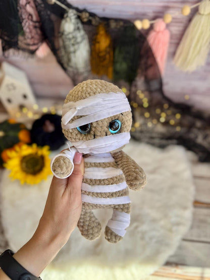 Crochet Mummy Plush, Halloween Decor, Amigurumi Mummy, Spooky Home Decor, Non Candy Trick or Treat Gift, Gothic Decor