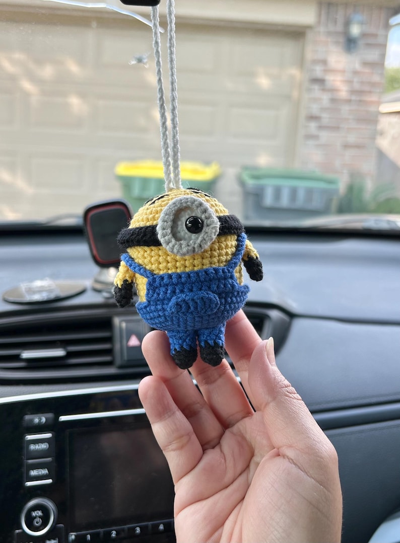 Crochet Minions Hanging, Valentines Gift, Birthday gift
