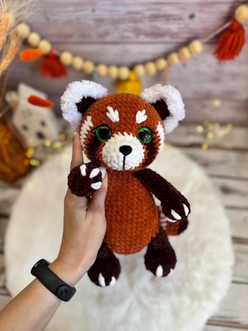 Crochet Red Panda Decor, Handmade Red Panda Keepsake, Amigurumi Panda with Camera, Photographer Gift, Travel Lover Decor