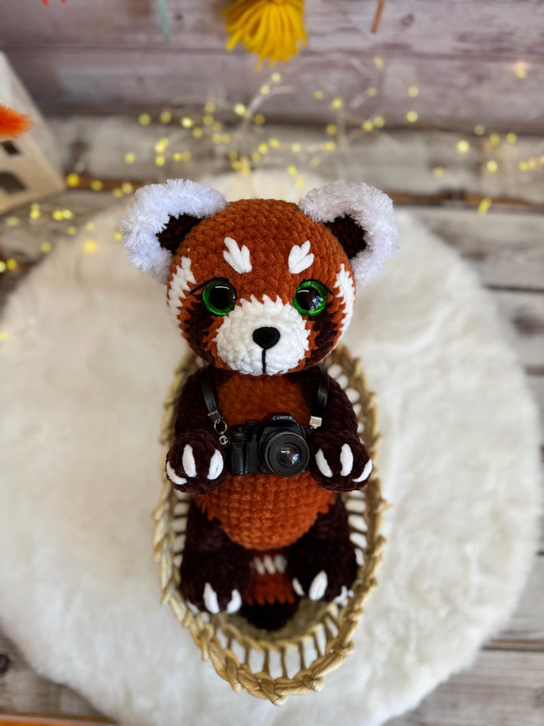 Crochet Red Panda Decor, Handmade Red Panda Keepsake, Amigurumi Panda with Camera, Photographer Gift, Travel Lover Decor