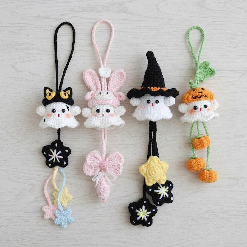 Crochet Halloween Ghost Hanging, Halloween Crochet, Spooky Car Hanging, Cute Ghost Amigurumi Halloween Decor,Home Decor Keychain