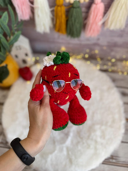 Crochet Strawberry Plush, Handmade Strawberry Decor, Amigurumi Strawberry, Fruit Decor, Bakery Decor, Cafe Decor, Kitchen Decor