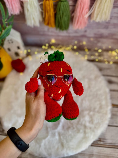 Crochet Strawberry Plush, Handmade Strawberry Decor, Amigurumi Strawberry, Fruit Decor, Bakery Decor, Cafe Decor, Kitchen Decor