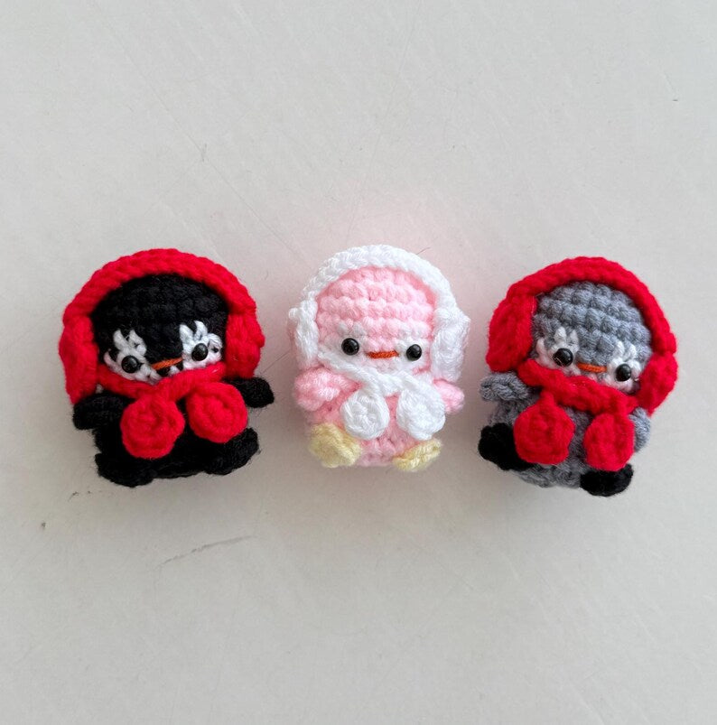 Handmade Crochet Penguin Keychain, Amigurumi Baby Penguin, Crochet Mini Penguin Plush Toy, Penguin Plushie, Backpack Accessory