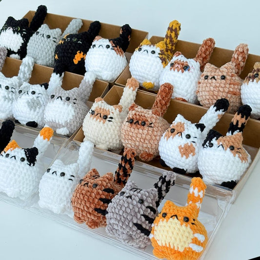 Buy 2 get 1 Crochet mini cat keychain, Crochet Cat Stuffed Animal, Cute Gift for Cat Lovers, Car Keyring, Soft Chubby Kitty Amigurumi
