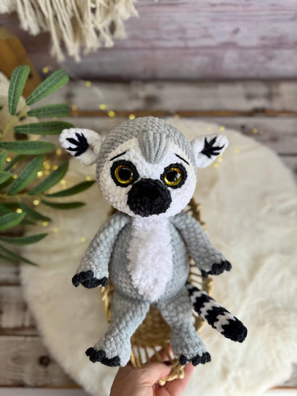 Ring-Tailed Lemur Decor, Handmade Crochet Lemur Ornament, Wildlife Collectible, Jungle Shelf Decor, Animal Lover Gift