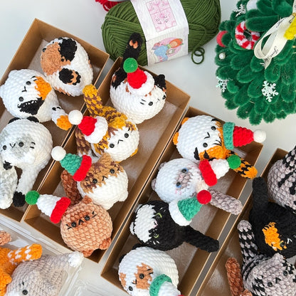 Buy 2 get 1 Crochet mini Christmas cat keychain Crochet Cat Stuffed Animal Cute Gift for Cat Lovers,Car Keyring, Soft Chubby Kitty Amigurumi