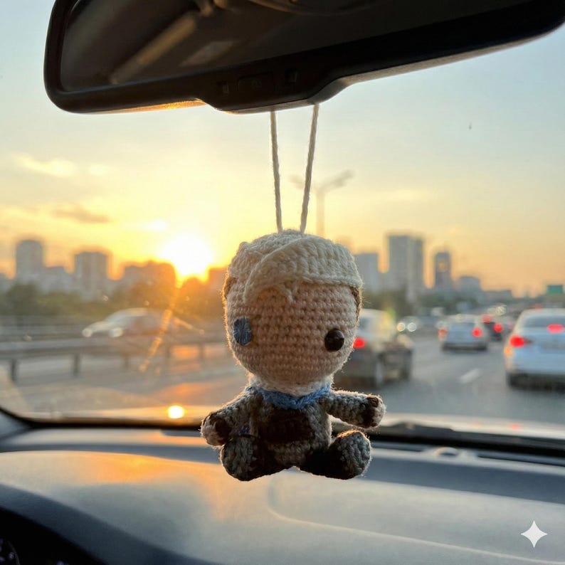 Valorant Characters Car Accessory, Valorant Keychains, Gift for Gamers, Valorant Fan Figure