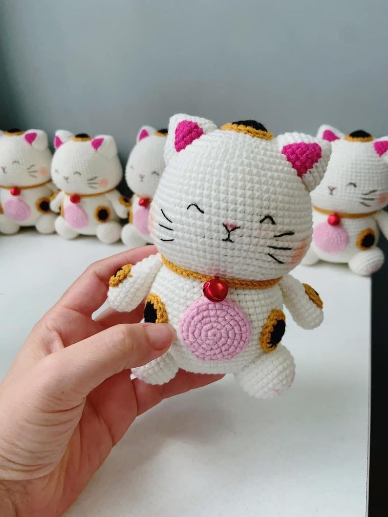 Crochet Lucky Cat, Handmade Maneki Neko Plush, Good Luck Gift