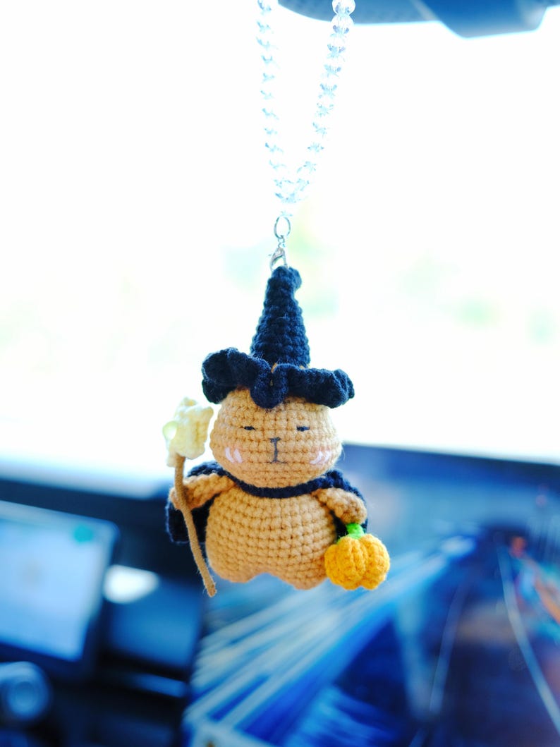 Crochet Capybara Car Mirror Hanging Accessory, Anime Magic Capybara Car Charm, Cute Halloween Car Interior Accessories for Women/Teens/Men