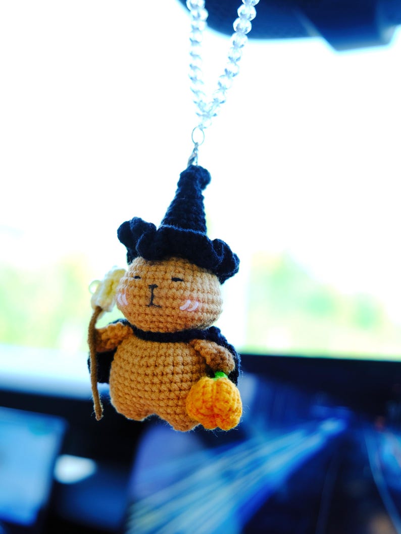 Crochet Capybara Car Mirror Hanging Accessory, Anime Magic Capybara Car Charm, Cute Halloween Car Interior Accessories for Women/Teens/Men