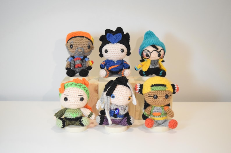 Handmade Valorant Amigurumi Plush Keychain – Crochet Game Character Toy – Gamer Gift – Valorant Car Accessory – Gamer Setup Idea
