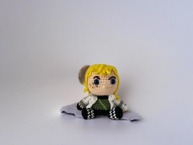 Handmade Valorant Amigurumi Plush Keychain – Crochet Game Character Toy – Gamer Gift – Valorant Car Accessory – Gamer Setup Idea