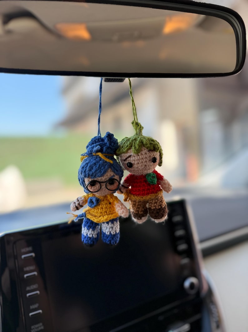 It Takes Two Amigurumi ,Couple Gift,PS5 Setup Decor, Cody & May Keychain Plushie, Co-op Gamer Couple Crochet Gift, Car Accessory