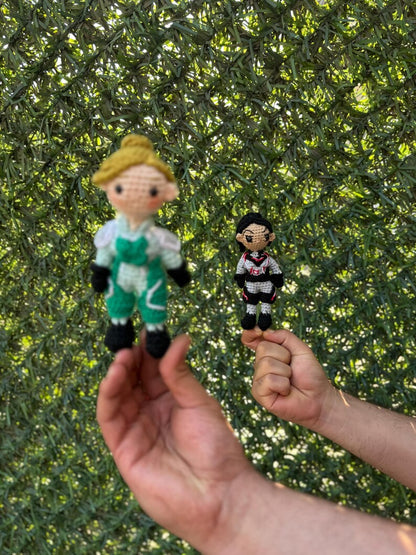 Split Fiction Mio & Zoe Amigurumi - Crochet Car Charm, Keychain or Christmas Ornament - Gamer Couple Gift, Playstation 5 Gift