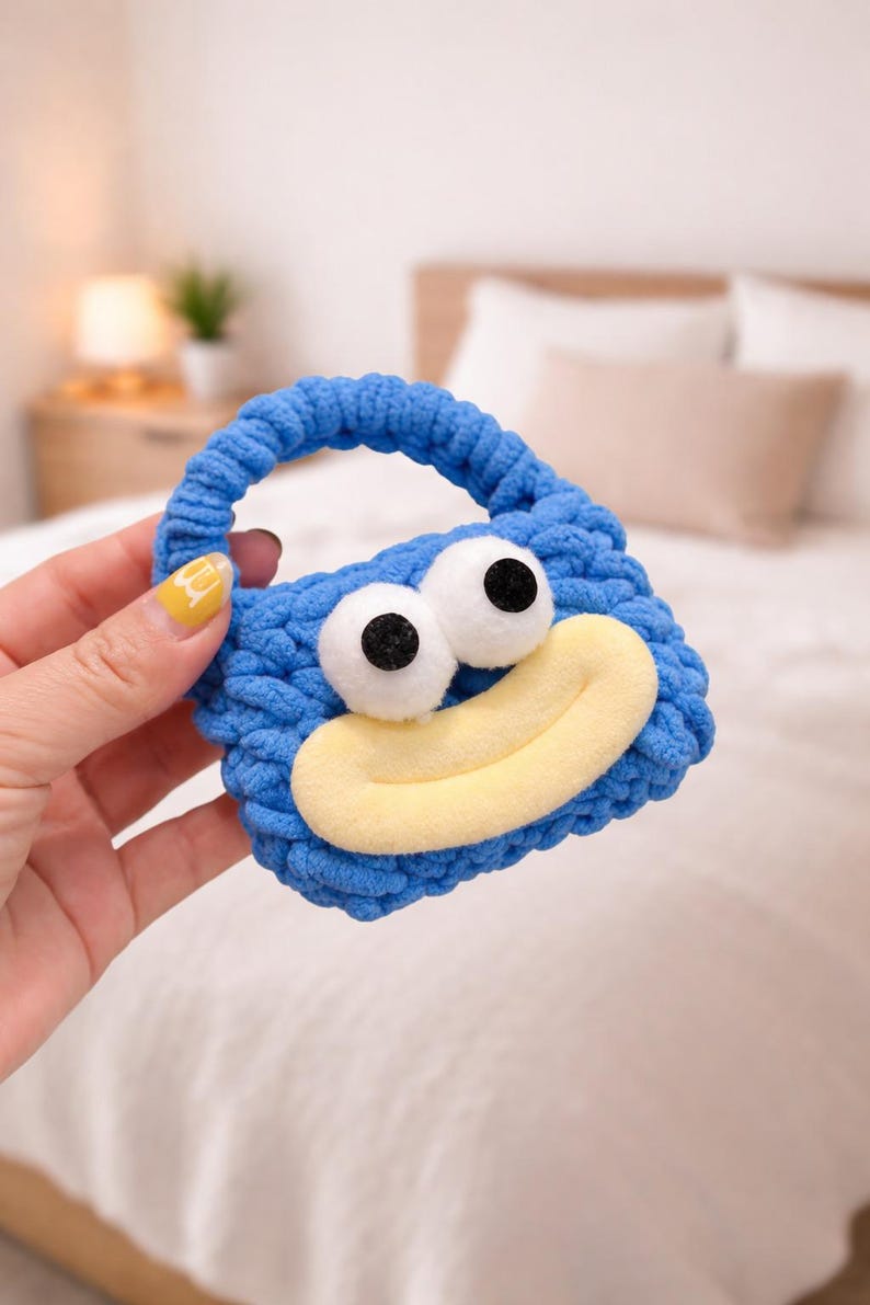 Funny Crochet AirPods Pouch & Coin Purse, Handmade Mini Bag for Earbuds