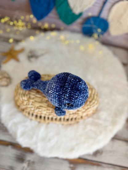 Crochet Whale Decor, Handmade Whale Keepsake, Ocean Animal Collectible, Coastal Home Decor, Whale Lover Gift