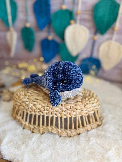 Crochet Whale Decor, Handmade Whale Keepsake, Ocean Animal Collectible, Coastal Home Decor, Whale Lover Gift