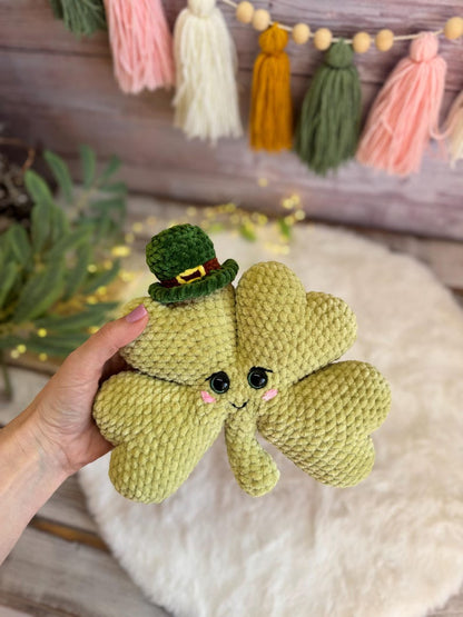 Shamrock Plush, Lucky Four Leaf Clover, St Patrick’s Day Decor, Crochet Clover Plush, Irish Lucky Charm, Good Luck Gift, Amigurumi Clover