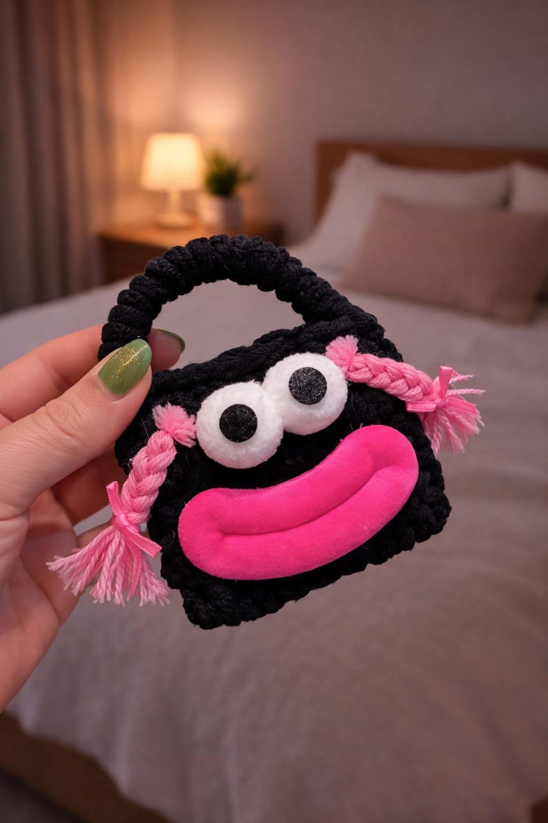 Funny Crochet AirPods Pouch & Coin Purse, Handmade Mini Bag for Earbuds