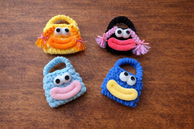 Funny Crochet AirPods Pouch & Coin Purse, Handmade Mini Bag for Earbuds