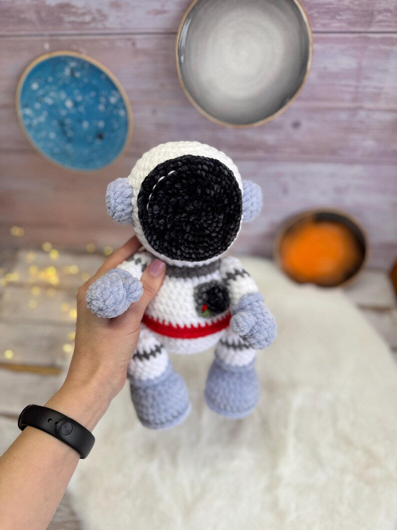 Crochet Astronaut Decor, Space Lover Gift, Space Decor