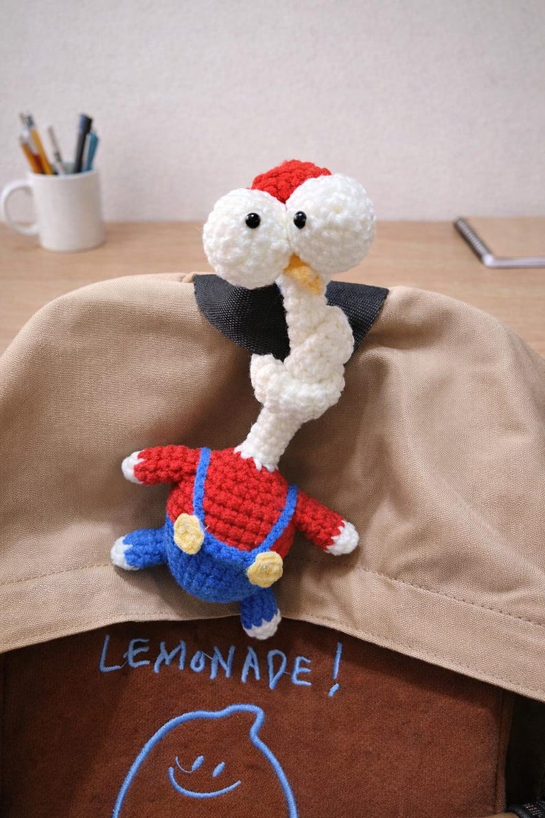 Funny Crochet Long Chicken Bag Charm| Handmade Derpy Long Neck Rooster, Quirky Farm Animal Bag Charm, Gag Gift, Kawaii Amigurumi Accessory