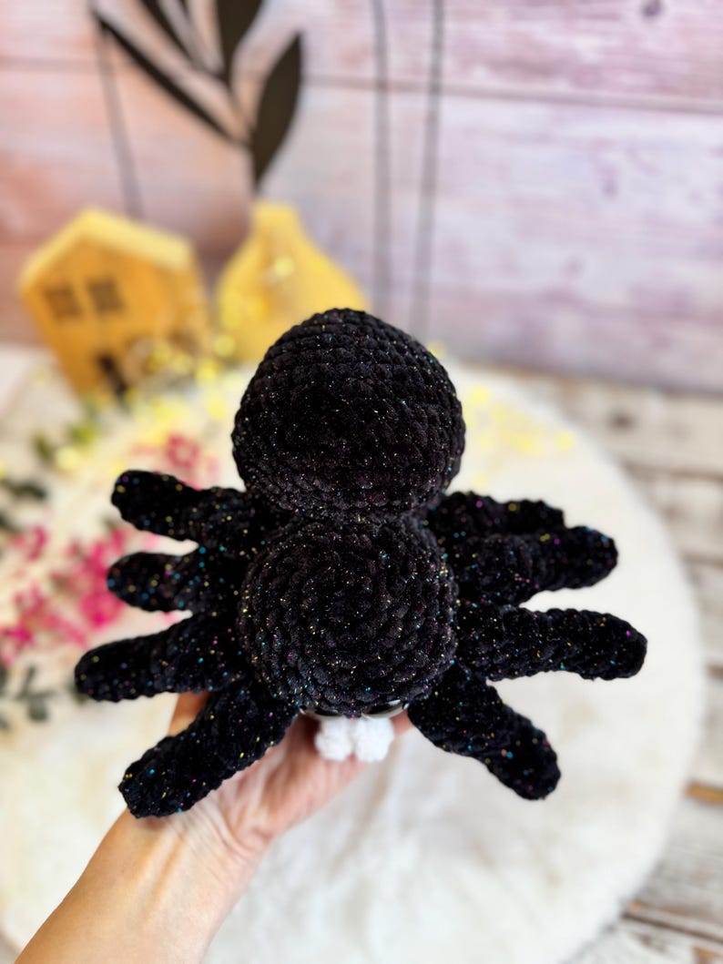 Crochet Black Spider Decor, Glitter Gothic Collectible, Halloween Shelf Decor, Spooky Desk Accessory, Handmade Gift