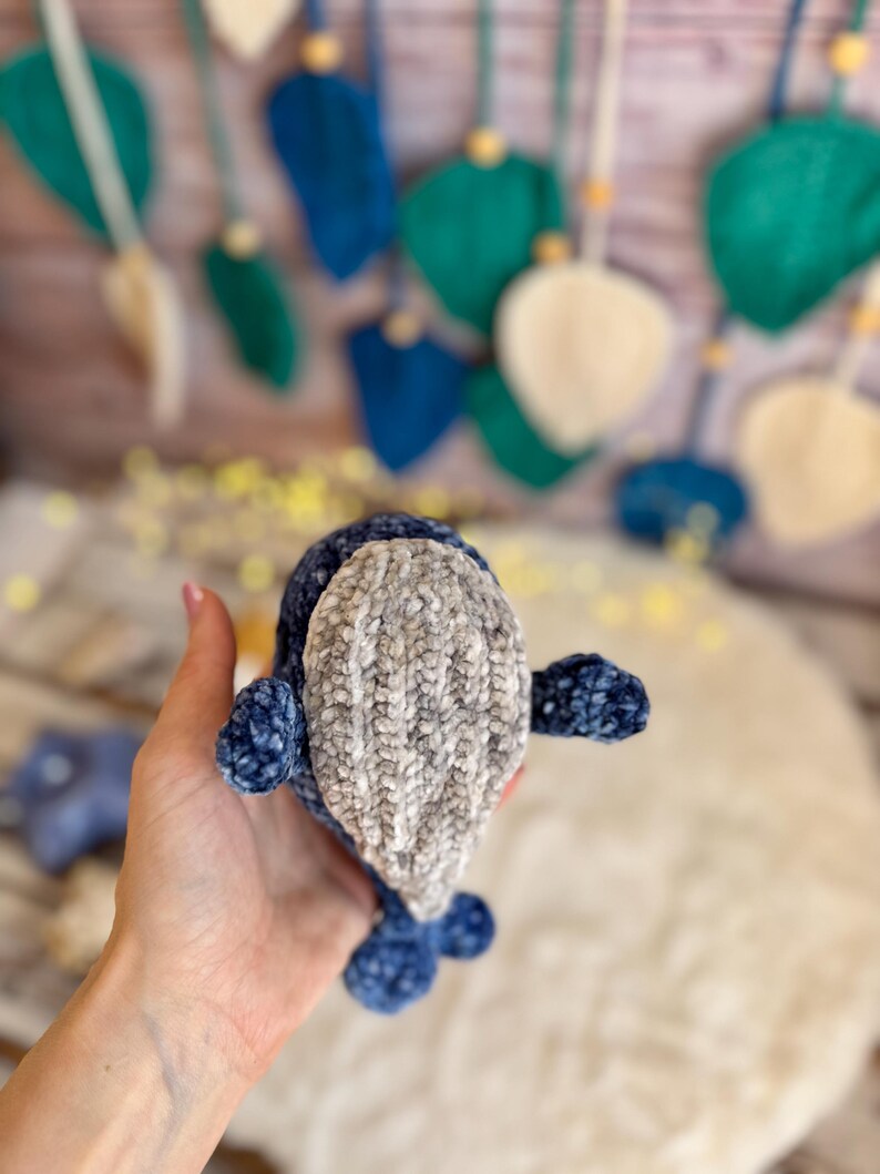 Crochet Whale Decor, Handmade Whale Keepsake, Ocean Animal Collectible, Coastal Home Decor, Whale Lover Gift