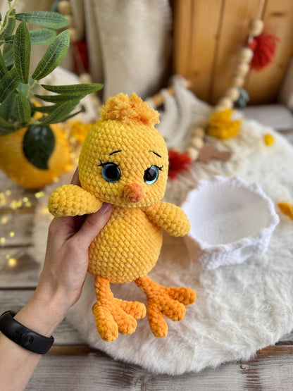 Crochet Easter Chick Decor, Handmade Spring Chick Ornament, Yellow Bird Gift, Easter Basket Decoration, Farmhouse Easter Decor