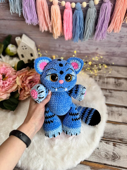 Fantasy Blue Tiger Decor, Crochet Tiger Ornament, Handmade Fantasy Animal Collectible, Shelf Decor, Tiger Lover Gift
