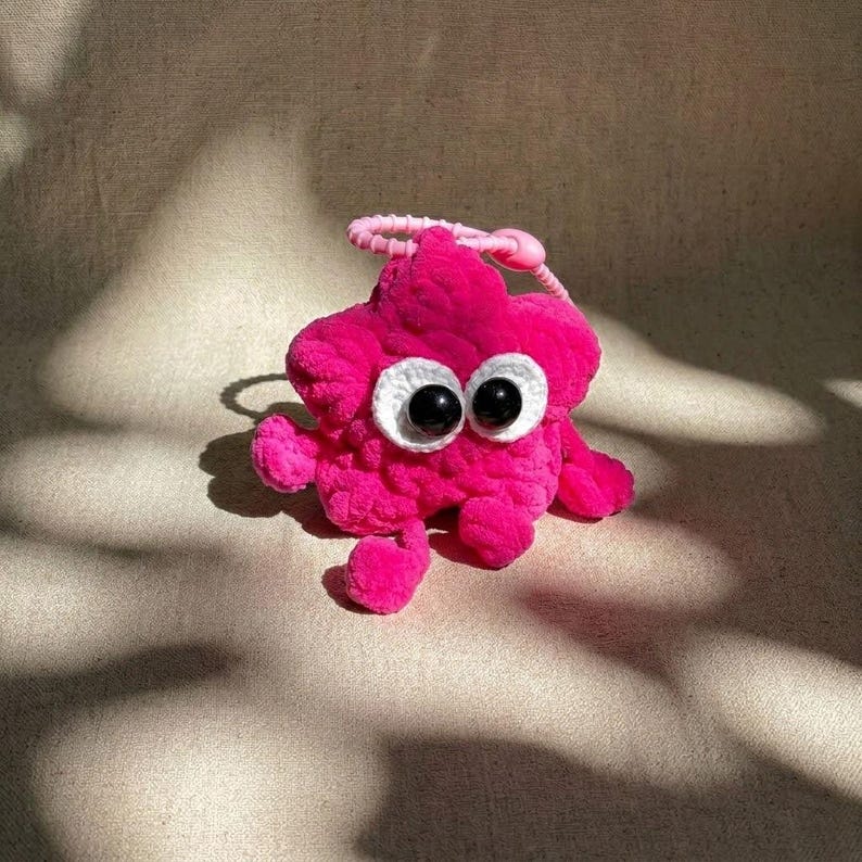 Handmade Amigurumi Big Star Crochet Bag Charm – Plush Keychain Gift