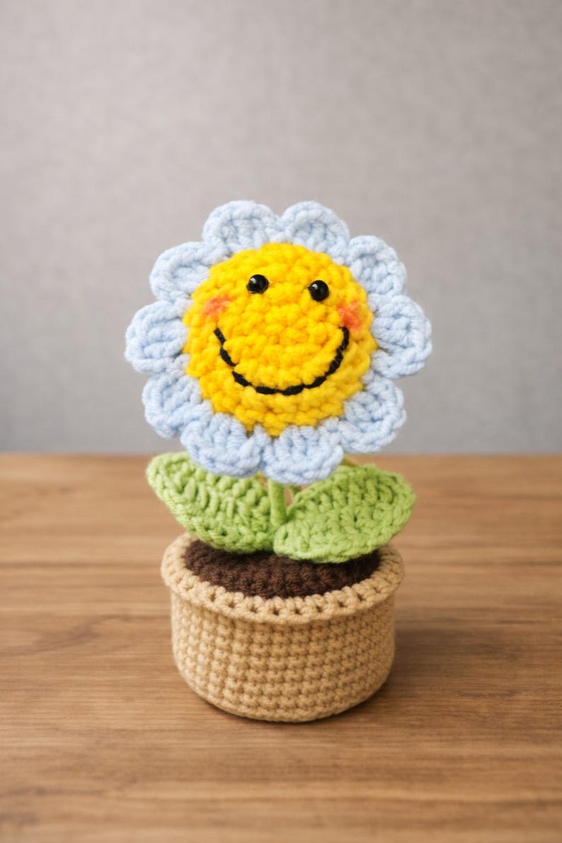 Crochet Smiling Flower Pot – Handmade Desk Decor Gift