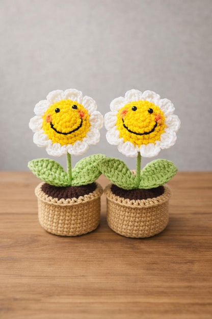 Crochet Smiling Flower Pot – Handmade Desk Decor Gift