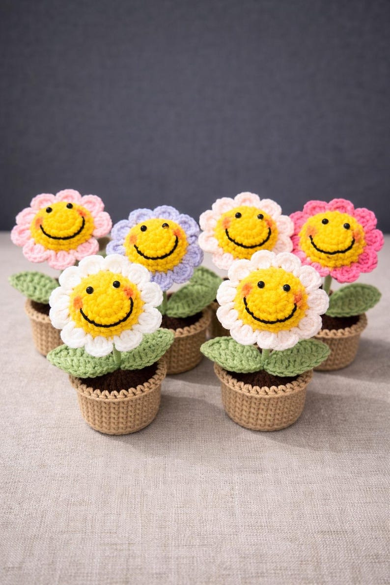 Crochet Smiling Flower Pot – Handmade Desk Decor Gift