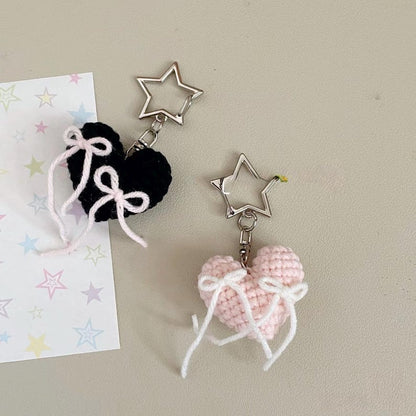 Crochet Heart Keychain with Bow, Handmade Aesthetic Bag Charm, Cute Kawaii Heart Gift for Her, Cute Bag Charm, Hear Keyring, Crochet Heart