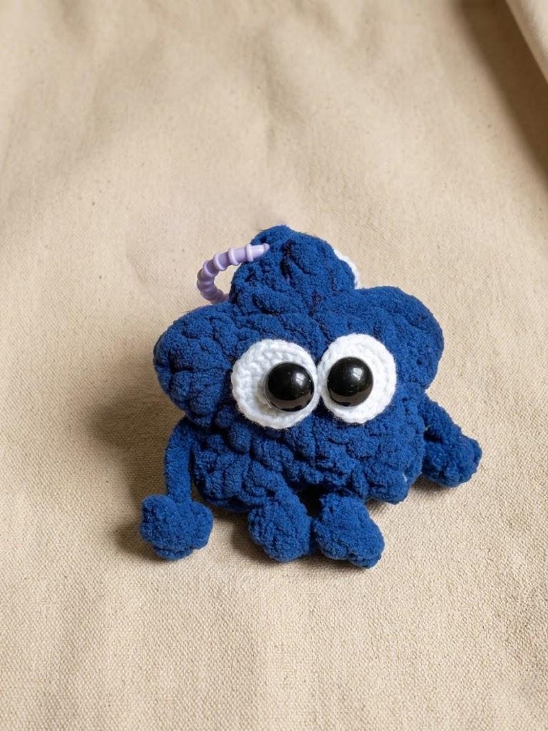 Handmade Amigurumi Big Star Crochet Bag Charm – Plush Keychain Gift