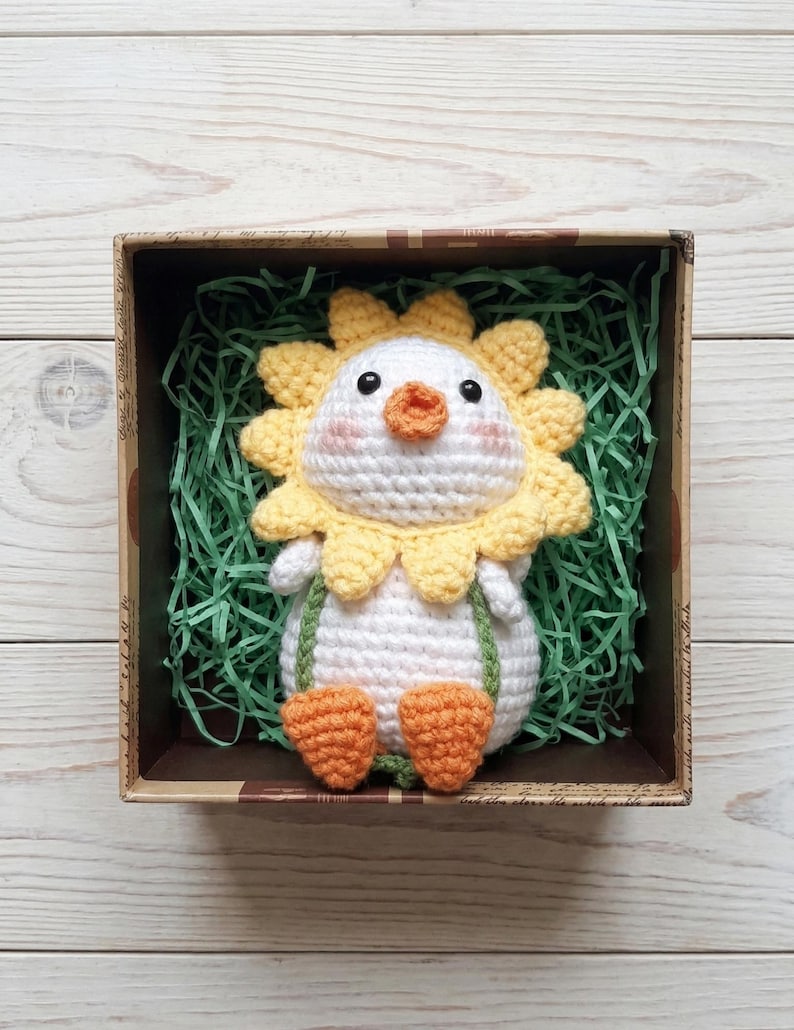 Sunflower Duck Crochet Car Hanging | Handmade Amigurumi Duck Rearview Mirror Charm, Cute Car Accessory, Car Interior Gift, Gift for Her