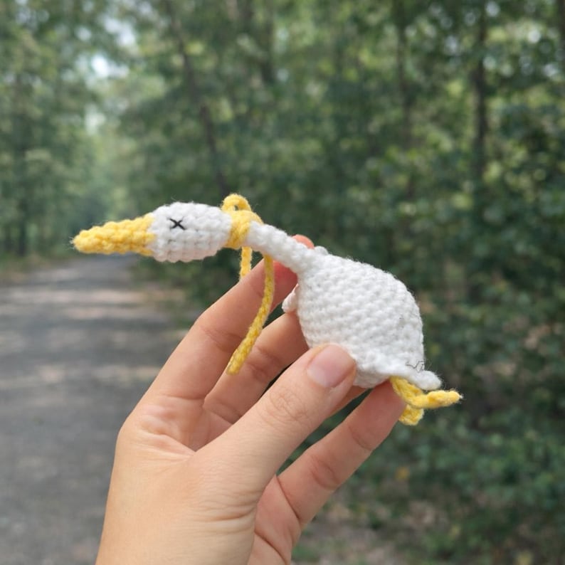 Handmade Crochet Goose Car Charm, Funny Crochet Duck Rearview Mirror Hanger, Unique gifts
