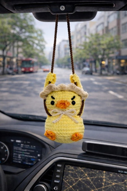 Handmade Duck Wearing Frog Costume Crochet Car Hanging, Swinging Duck Car Mirror Charm, Cute Duckling Ornament, New Car Decor Gift