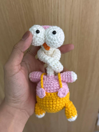 Funny Crochet Long Chicken Bag Charm| Handmade Derpy Long Neck Rooster, Quirky Farm Animal Bag Charm, Gag Gift, Kawaii Amigurumi Accessory