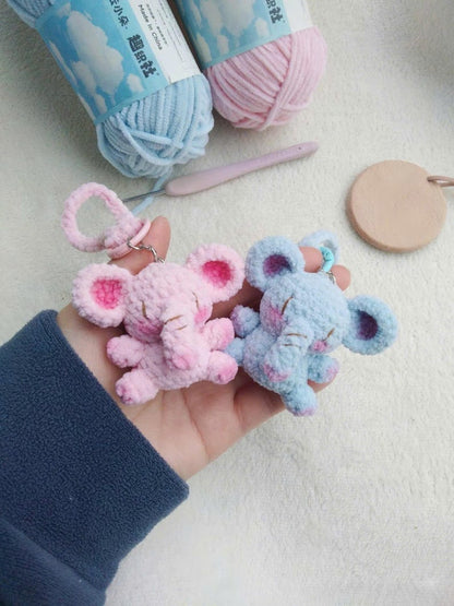 Cute Crochet Elephant Keychain, Amigurumi Elephant Charm, Kawaii Elephant Plush Keyring, Handmade Animal Gift, Bag Charm Accessory
