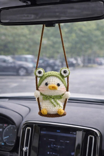Handmade Duck Wearing Frog Costume Crochet Car Hanging, Swinging Duck Car Mirror Charm, Cute Duckling Ornament, New Car Decor Gift