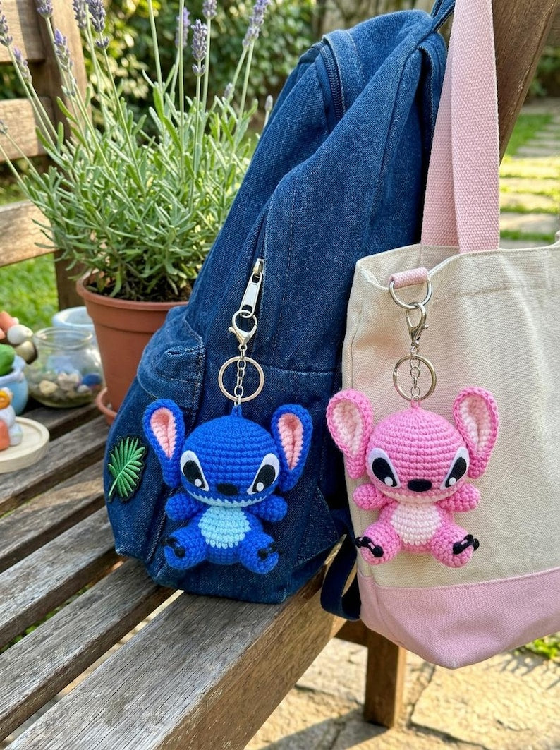 Cute Character Crochet Doll – Blue & Pink Amigurumi Plush – Handmade Kawaii Toy – Cartoon Inspired Gift – Couple Plush Set
