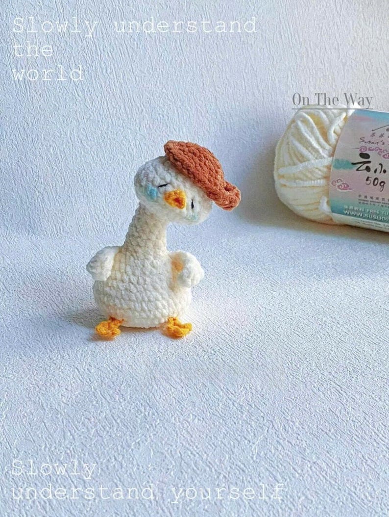 Cute Crochet Goose Keychain, Amigurumi Goose Charm, Kawaii Duck Keyring, Handmade Animal Bag Charm, Cute Gift Idea, Crochet Cute Bag Charm