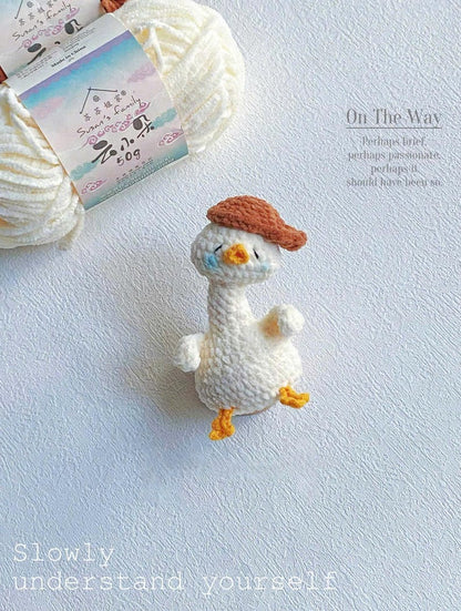 Cute Crochet Goose Keychain, Amigurumi Goose Charm, Kawaii Duck Keyring, Handmade Animal Bag Charm, Cute Gift Idea, Crochet Cute Bag Charm