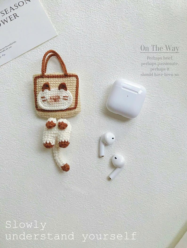 Cute Crochet Dog AirPods Case, Puppy Airpod Cover, Amigurumi Dog Keychain, Kawaii Dog Bag Charm, Handmade Earbuds Case
