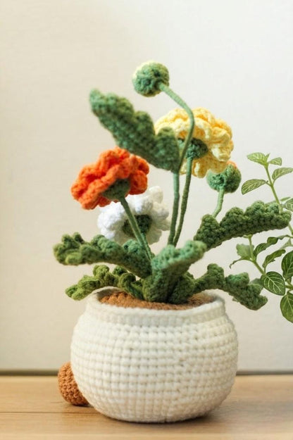 Crochet Flower Pot Amigurumi 25cm – Cute Smiling Plant Decor – Handmade Yarn Flowers – Kawaii Desk Decor – Gift for Her