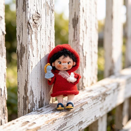 Hand Knit Hurt Girl Sculptures Vintage Keepsakes Purse Trinkets Mini Artisan Statues Decorative Tokens Christmas Holiday Goods