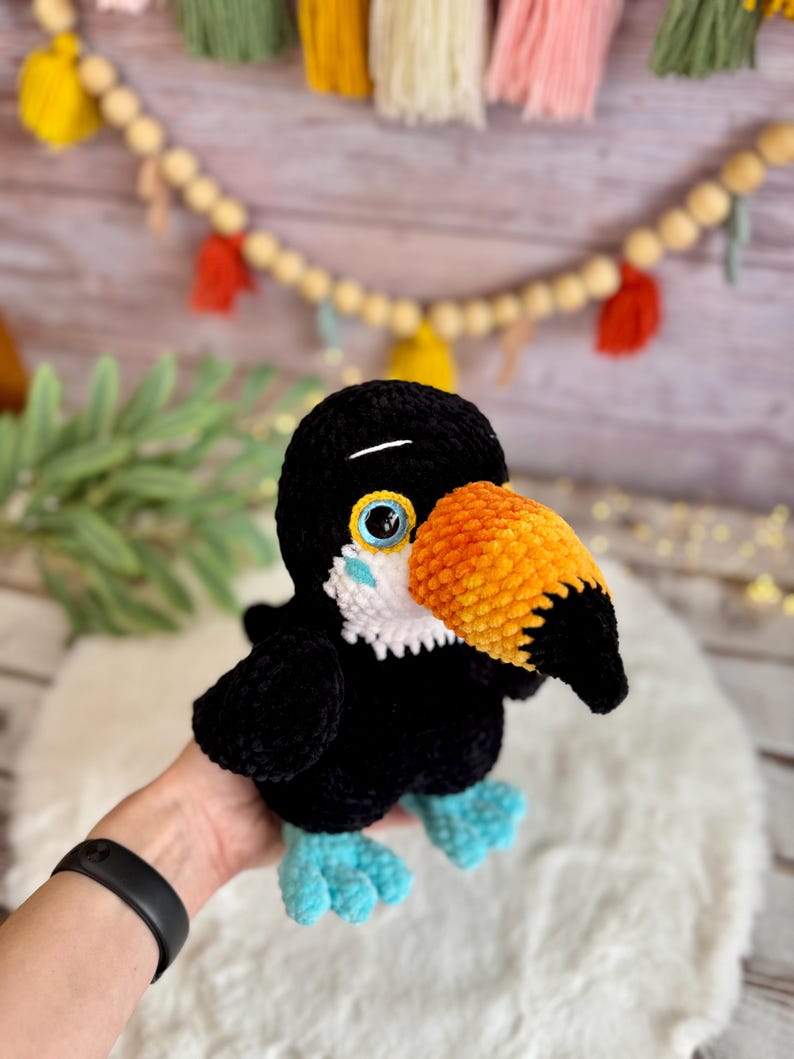 Crochet Toucan Decor, Handmade Tropical Bird Keepsake, Amigurumi Toucan, Jungle Decor, Bird Lover Gift